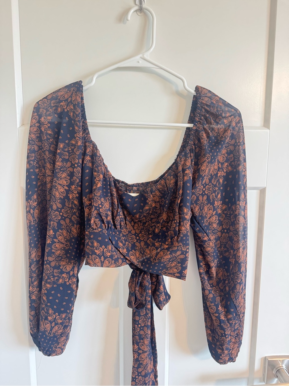 Altar'd State Navy Blue & Rust Paisley Tie-Front Long-Sleeve Crop Top